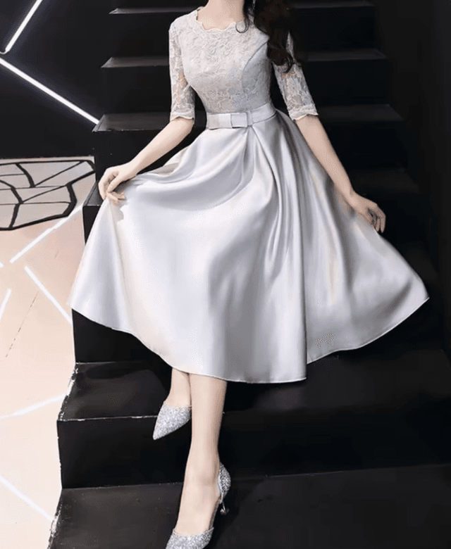 結婚式お呼ばれドレス　シルク生地風花柄シースルー　フレアワンピースドレス