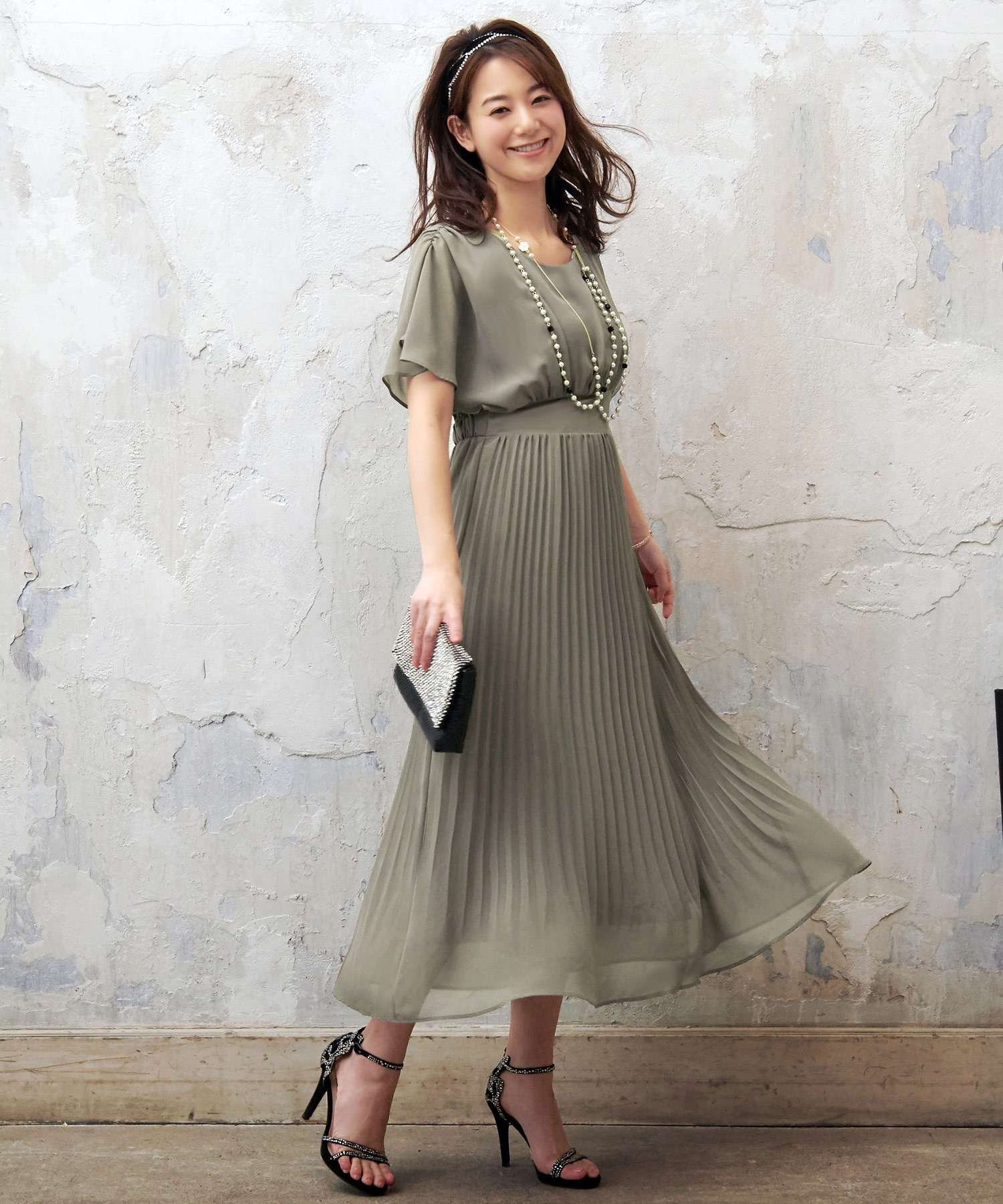 結婚式お呼ばれドレス  プリーツ入りロングワンピース