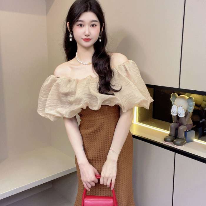 ふんわりオフショルダータイトワンピースドレス