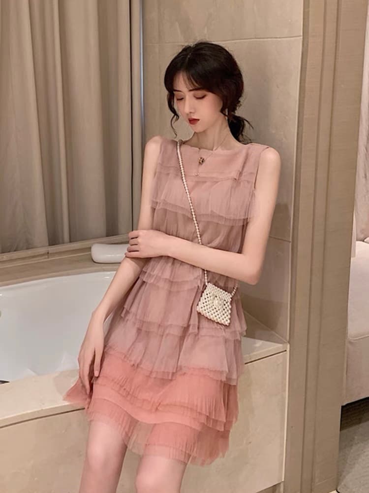結婚式お呼ばれドレス 涼やかなノースリーブ 透け感あるティアードワンピースドレス