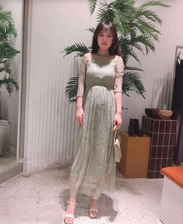 結婚式お呼ばれドレス 優雅なレースロングドレス
